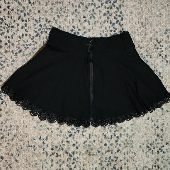Killstar XXL Goth Whimsygoth Black Lace Trim Mini Skirt Combat Lace Fishnet - Picture 1 of 11